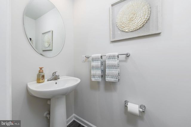 240 ROTHBERG DR, Williamstown, NJ 08094