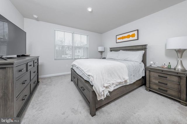 240 ROTHBERG DR, Williamstown, NJ 08094