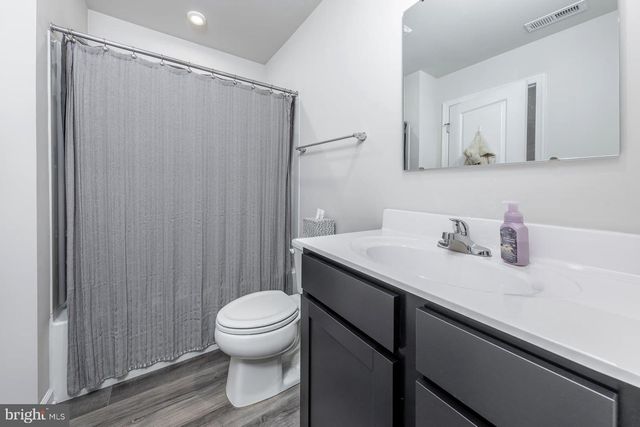 240 ROTHBERG DR, Williamstown, NJ 08094