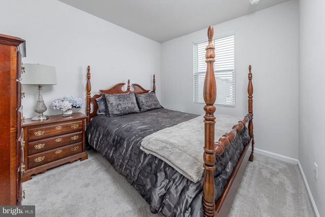 240 ROTHBERG DR, Williamstown, NJ 08094