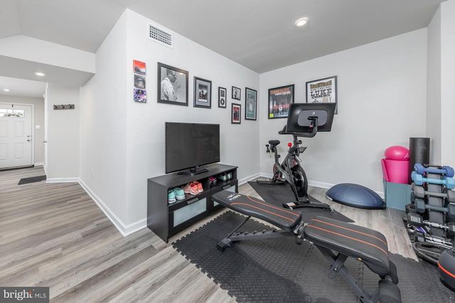 240 ROTHBERG DR, Williamstown, NJ 08094