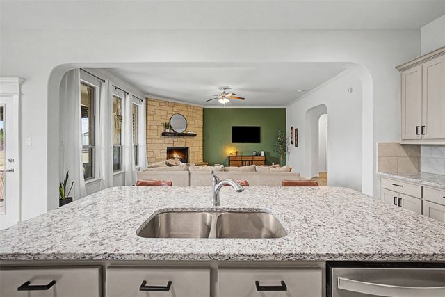 208 Blue Ridge Drive, Waxahachie, TX 75167