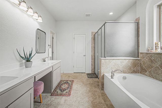 208 Blue Ridge Drive, Waxahachie, TX 75167