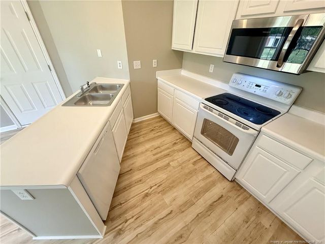 134 Independence Drive, Raeford, NC 28376