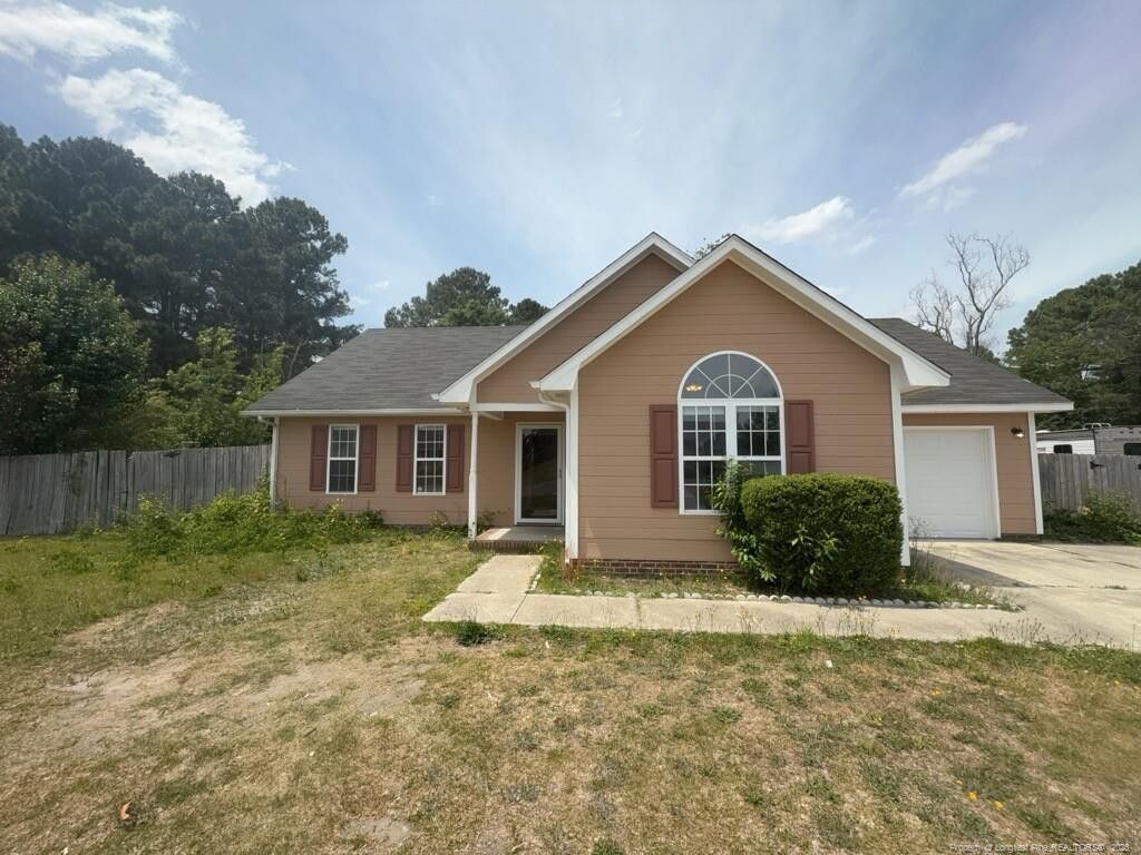 134 Independence Drive, Raeford, NC 28376