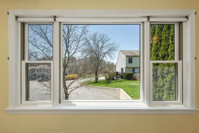 422 Ledgeview Drive, Rochester, NH 03867