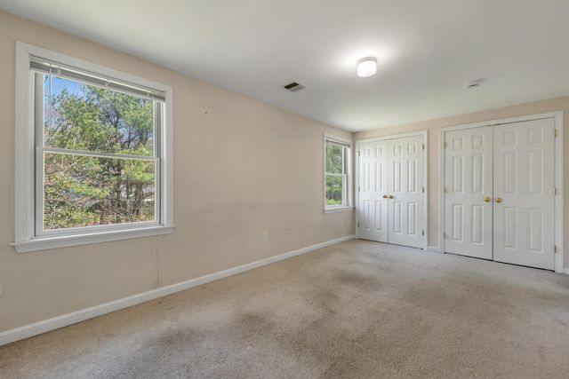 422 Ledgeview Drive, Rochester, NH 03867