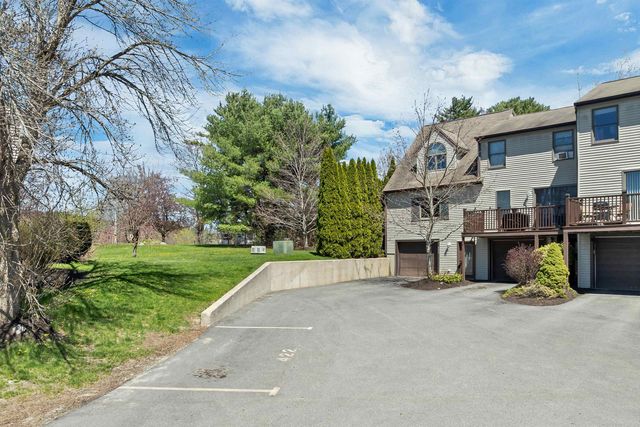 422 Ledgeview Drive, Rochester, NH 03867