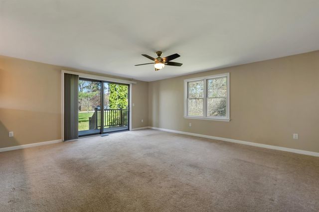 422 Ledgeview Drive, Rochester, NH 03867