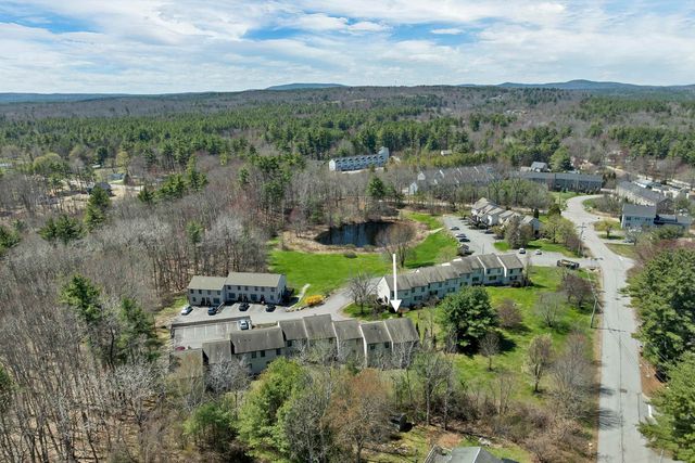 422 Ledgeview Drive, Rochester, NH 03867