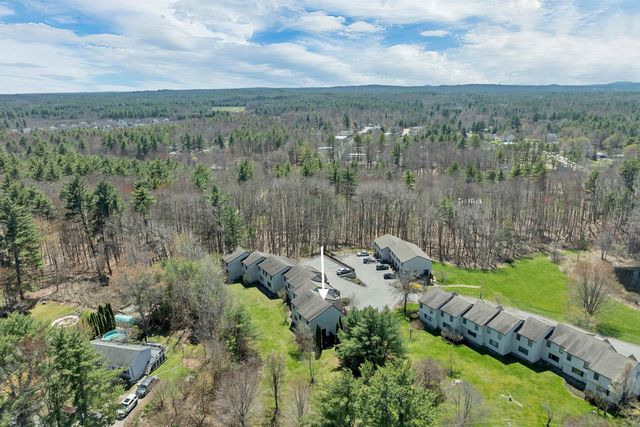 422 Ledgeview Drive, Rochester, NH 03867