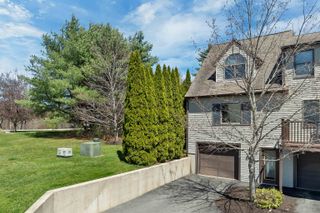 422 Ledgeview Drive, Rochester, NH 03867