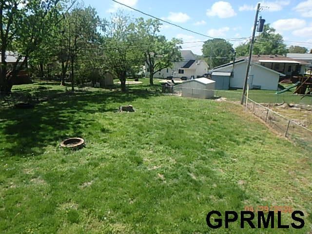 1518 N 105 Street, Omaha, NE 68114