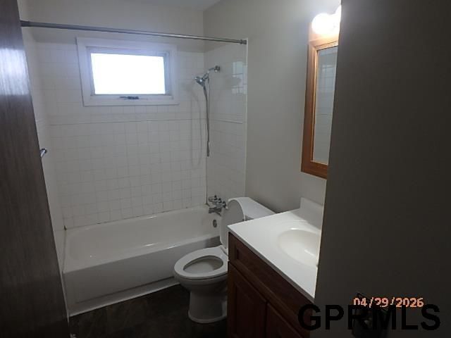 1518 N 105 Street, Omaha, NE 68114