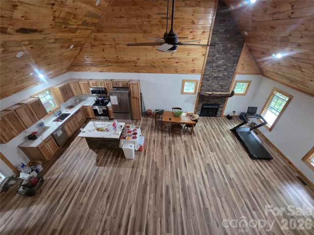 111 Little John Lane, Lexington, NC 27292