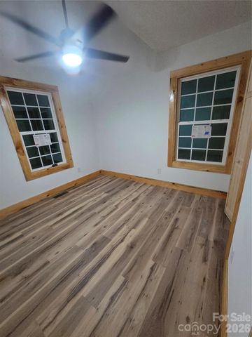 111 Little John Lane, Lexington, NC 27292