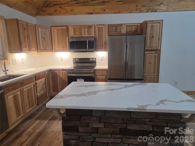 111 Little John Lane, Lexington, NC 27292