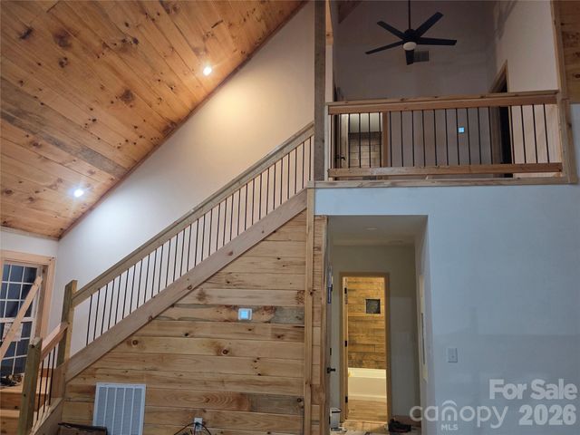 111 Little John Lane, Lexington, NC 27292