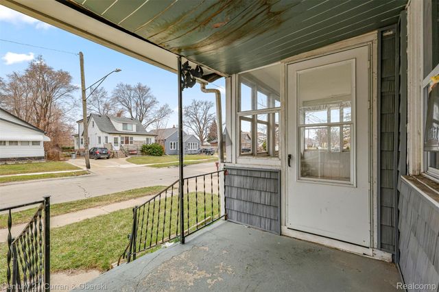 6837 Braun, Center Line, MI 48015