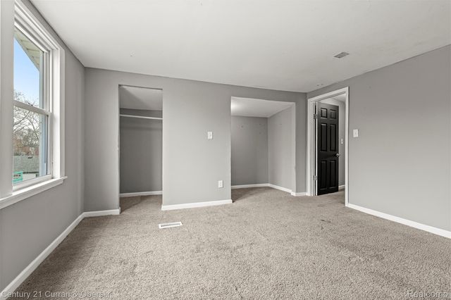 6837 Braun, Center Line, MI 48015