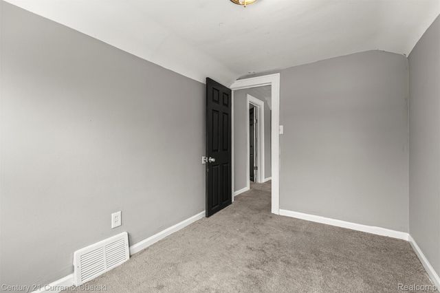 6837 Braun, Center Line, MI 48015