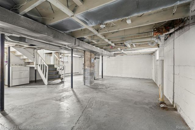 6837 Braun, Center Line, MI 48015