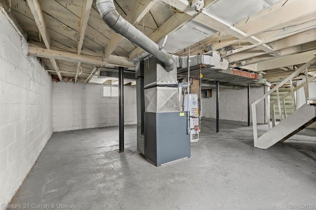 6837 Braun, Center Line, MI 48015