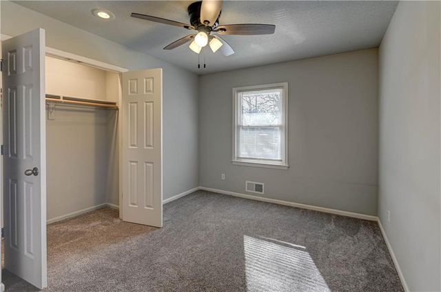 11104 E 83rd Terrace, Raytown, MO 64138