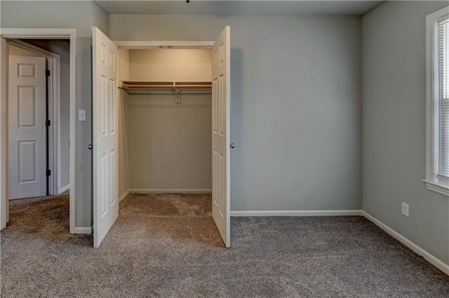 11104 E 83rd Terrace, Raytown, MO 64138