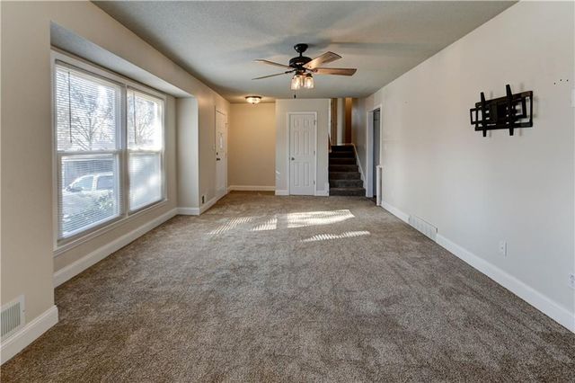 11104 E 83rd Terrace, Raytown, MO 64138