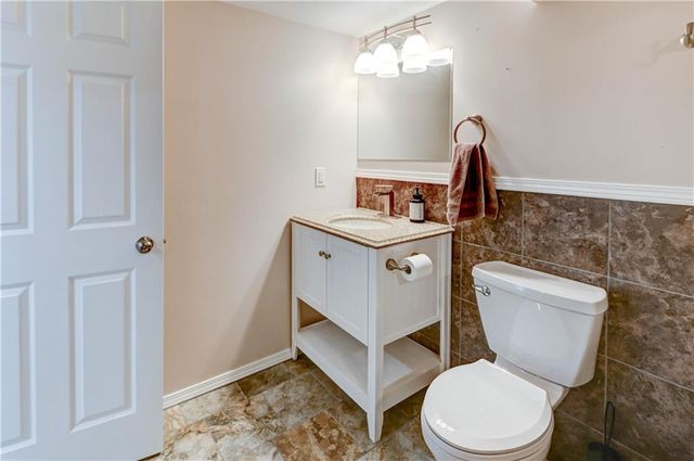 11104 E 83rd Terrace, Raytown, MO 64138