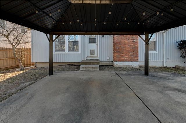 11104 E 83rd Terrace, Raytown, MO 64138