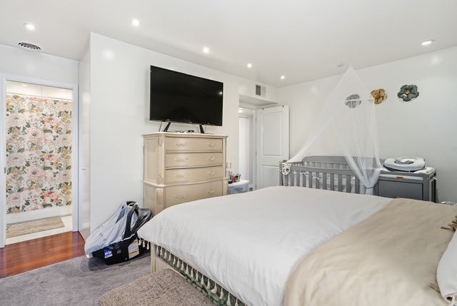 720 Wellington Avenue 405, Elk Grove Village, IL 60007