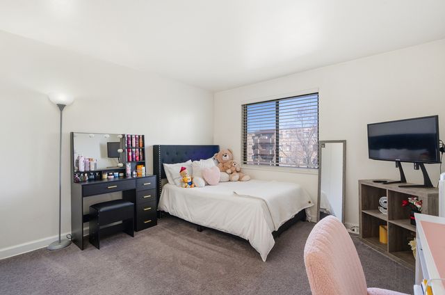 720 Wellington Avenue 405, Elk Grove Village, IL 60007