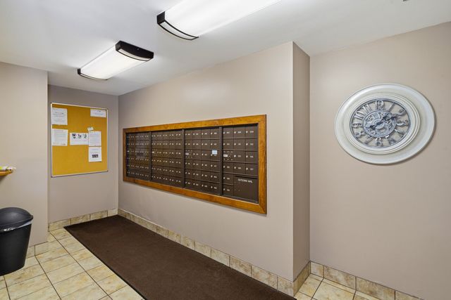 720 Wellington Avenue 405, Elk Grove Village, IL 60007