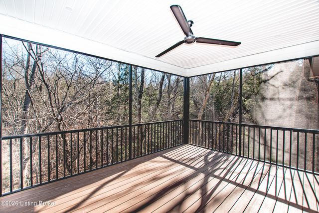 11306 Waterview Pl, Louisville, KY 40291