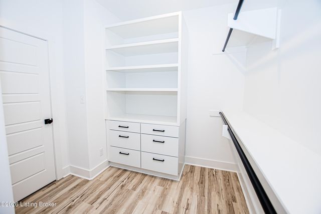 11306 Waterview Pl, Louisville, KY 40291