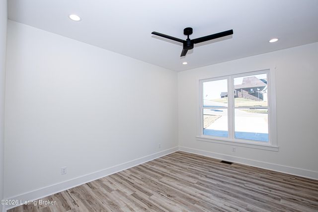 11306 Waterview Pl, Louisville, KY 40291