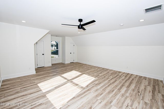 11306 Waterview Pl, Louisville, KY 40291