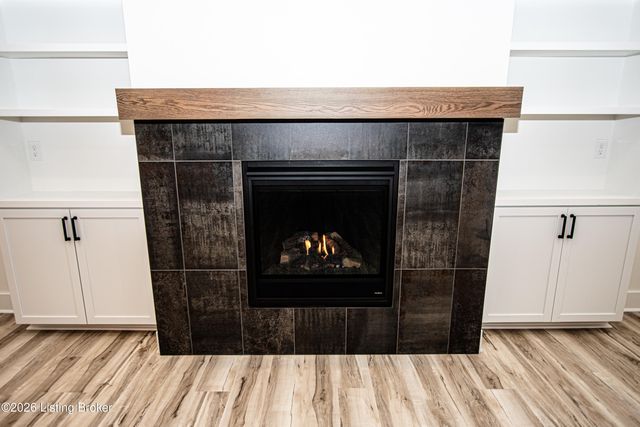 11306 Waterview Pl, Louisville, KY 40291