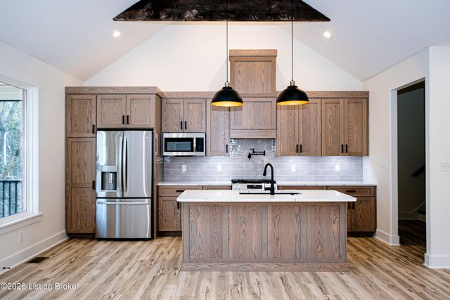 11306 Waterview Pl, Louisville, KY 40291