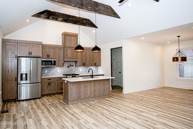 11306 Waterview Pl, Louisville, KY 40291