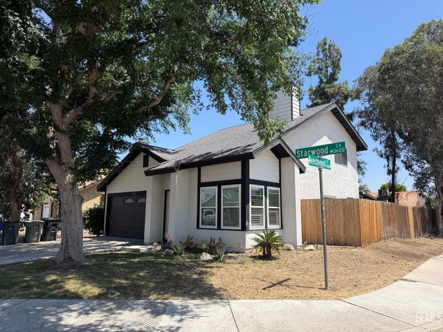3620 Starwood Lane, Bakersfield, CA 93309