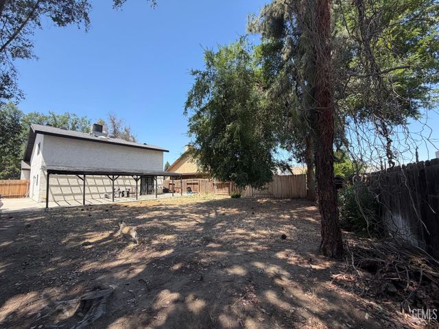 3620 Starwood Lane, Bakersfield, CA 93309