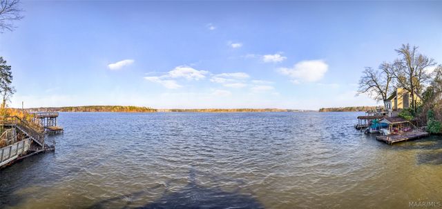 813 Lake Region Circle, Wetumpka, AL 36092