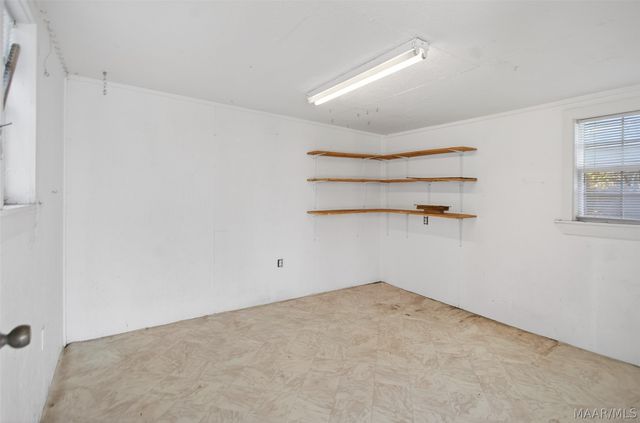 813 Lake Region Circle, Wetumpka, AL 36092