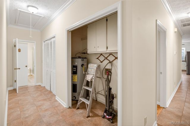 813 Lake Region Circle, Wetumpka, AL 36092