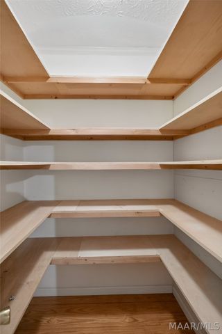 813 Lake Region Circle, Wetumpka, AL 36092