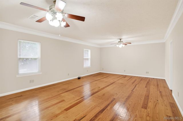 813 Lake Region Circle, Wetumpka, AL 36092