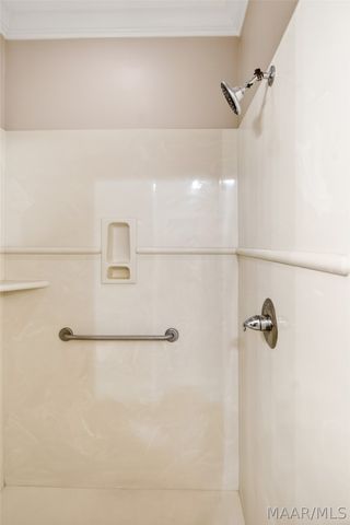 813 Lake Region Circle, Wetumpka, AL 36092